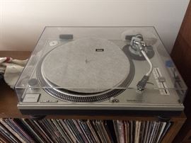 Technic professional turntable