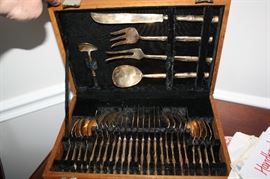 Silver/gold plate set for 8