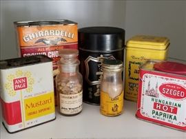  Set of Vintage Spice Tins & Jars  http://www.ctonlineauctions.com/detail.asp?id=691078