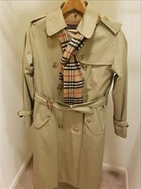  Trio of Designer Burberry Items  http://www.ctonlineauctions.com/detail.asp?id=691163