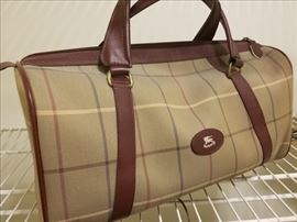  Trio of Designer Burberry Items  http://www.ctonlineauctions.com/detail.asp?id=691163