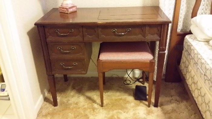 Singer sewing cabinet - machine is inside