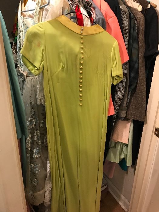 Vintage clothing - priced per piece