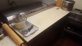 pizza prep table/refrigerator