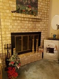 Mirrors, fireplace accessories, small tree