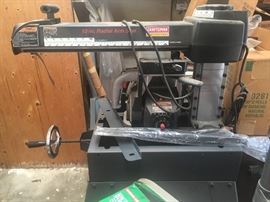 •	Gas lawn mower 
•	Compressor
•	Drills
•	Mita- saw
