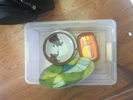 •	Like new pottery kiln (cost $2800)
•	Pottery glazes and paints
