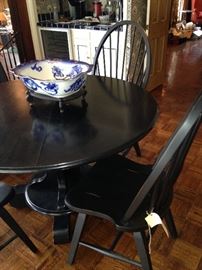 Round black breakfast table & 4 chairs