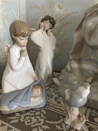Lladro "Angel with Baby" retired 1969, retired 1991