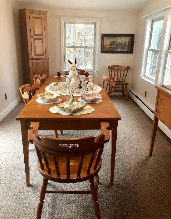 Furniture by Dovetail- dining table - spectacular, custom made and hand crafted with 3 leaves - expands to sit absolutely everyone! In impeccable condition! Made in the USA.
