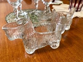 Pair of Scottie Dog creamers