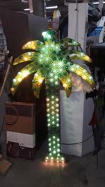 Animated Lit Palm Tree