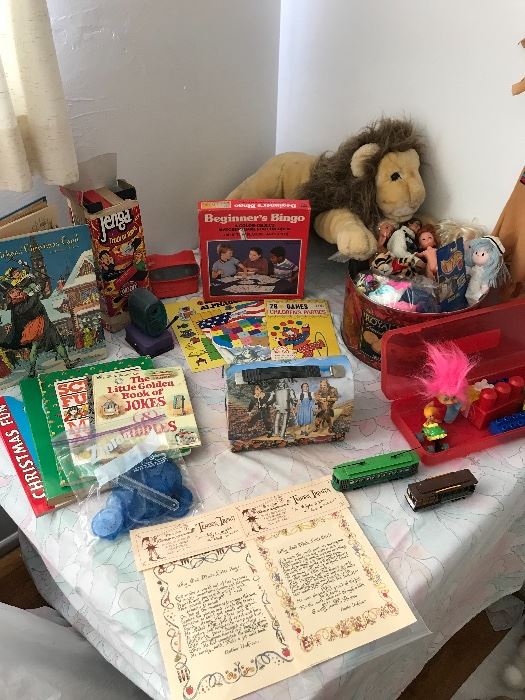Vintage toys and books 