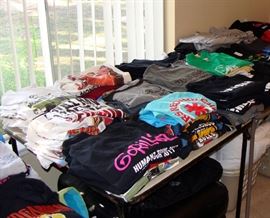 T-shirts, Red Hot Chili Peppers, Chicago Bulls, White Sox, Cubs, Paul McCartney, Eric Clapton, Metallica, Gorillaz, Queen, Adam Lambert, concert, tour, music, sports, tie-dye