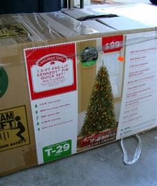 7.5 Foot Pre-Lit Christmas Tree