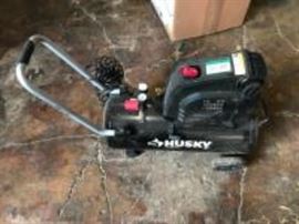 Husky 135 PSI Air Compressor