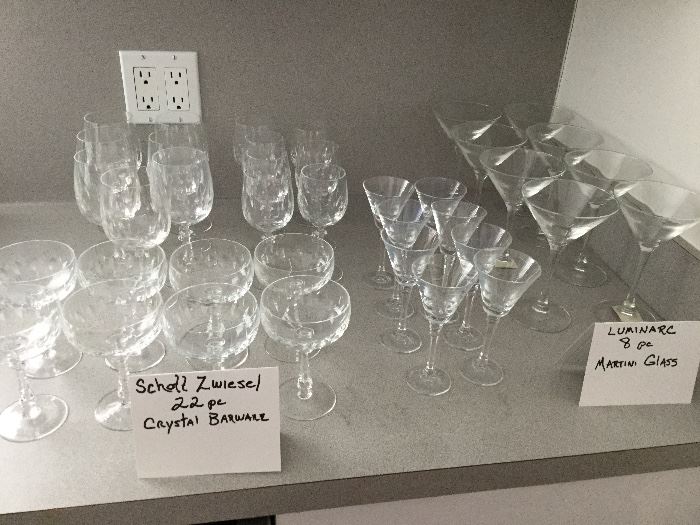 Luminarc  Martini Glasses ...Schott Zwiesel 22 Pc.  Crystal Barware