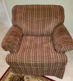 Comfy Easy Arm Chair