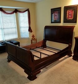 Mahogany Inlay Queen Sleigh Bed