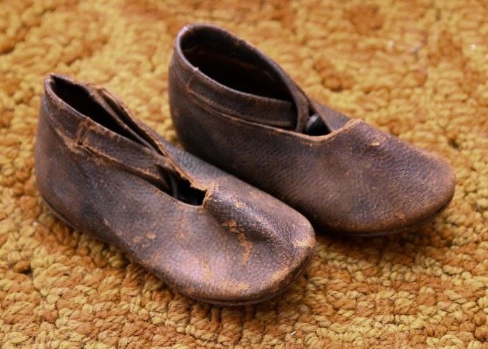 Antique Children's Shoes