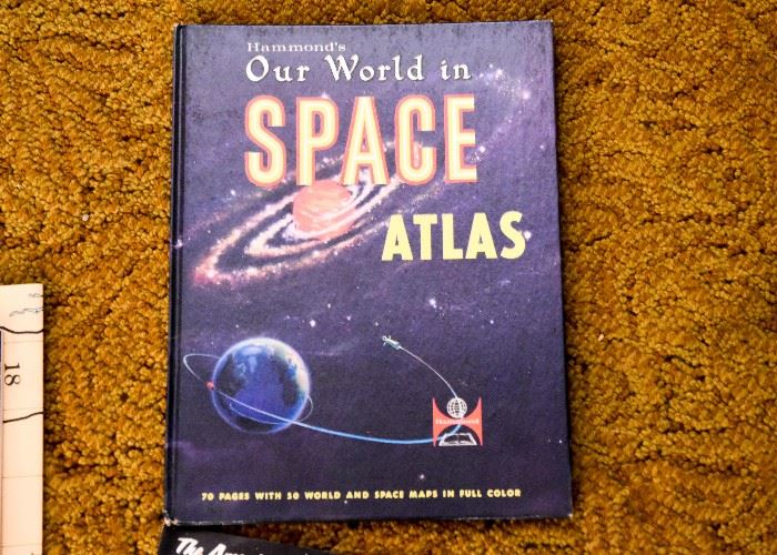 Our World in Space Atlas (Vintage)