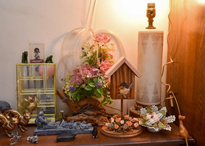 Figurines, Home Decor, Vintage Table Lamp