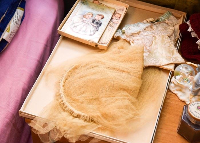 Vintage Bridal Veil & Bride's Accessories