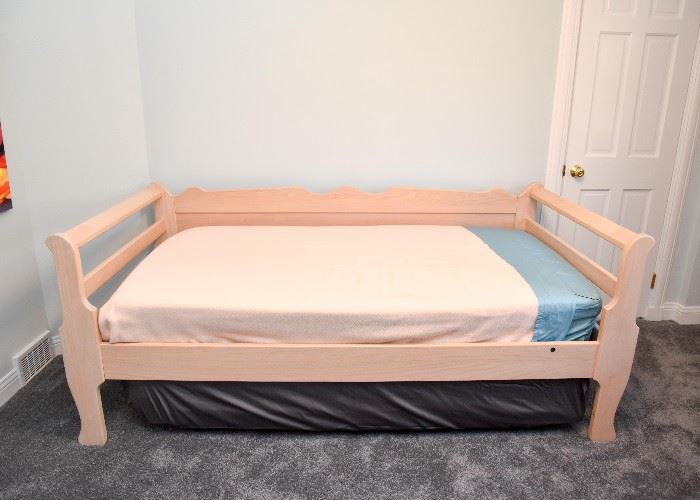 BUY IT NOW! Lot #116, Light Wood TRUNDLE Daybed, $350, VERY NICE!