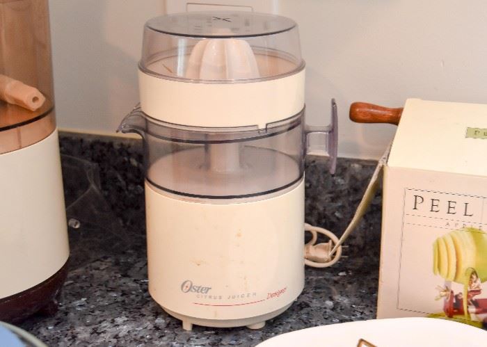 Oster Electric Juicer