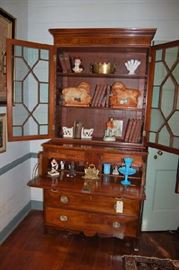 Kentucky Secretary - circa 1800, original brasses - documentation available