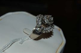 Medium Diamond Cluster Ring 14K 2.24 TCW