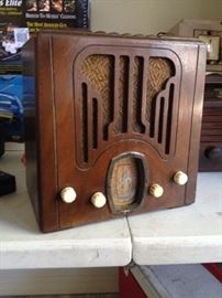  and yet another vintage radio