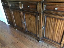 Bernhardt......say no more!! And the wood tones are incredible.