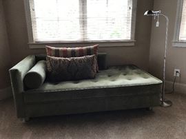 Now that's a Hollywood couch. And the light for your close up!