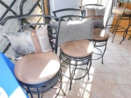 Swivel High bar stools