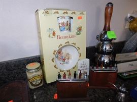 Cocktail picks "bars" with 6 picks each