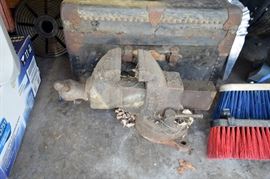 great old vice, large