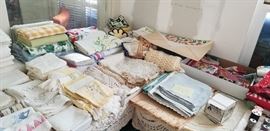 nice grouping of vintage linen