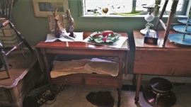 vintage maple server - drop leaf, rolls, 2 drawers....vintage linens...Brad Keeler lobster tray - nice!