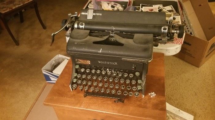 Woodstock typewriter - AS IS