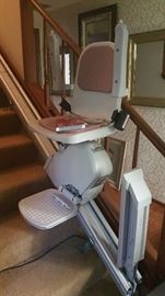 Acorn stairlift - 14 stairs, straight up - works fine
