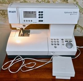 Pfaff Tiptronic 2040 Electronic Sewing Machine