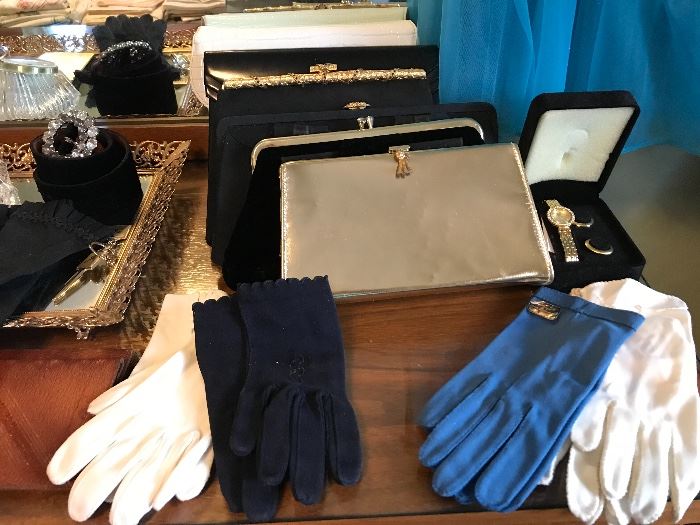 Vintage Ladies purses and gloves 