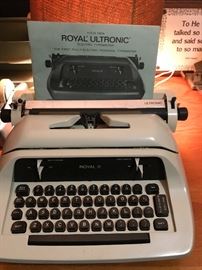 Royal Ultronic typewriter 