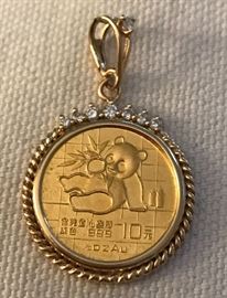 1/10 ounce Chinese gold coin set in bezel for pendant (1989) 