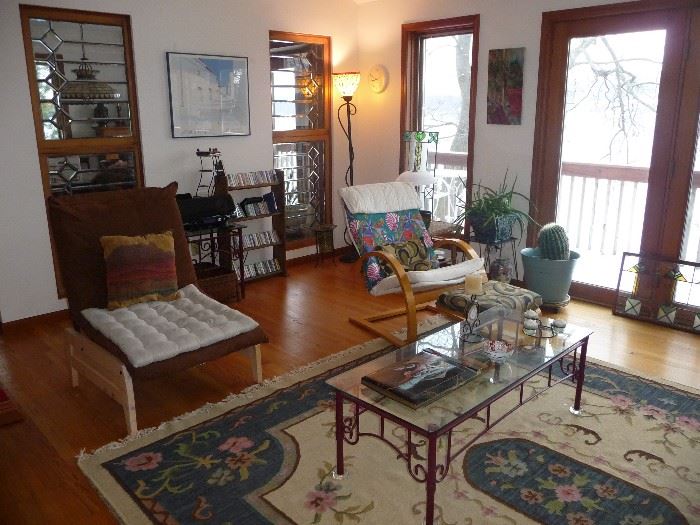 living room   / rugs
