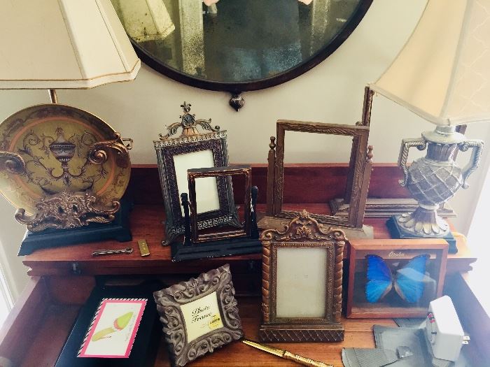 Antique frames in this bunch!