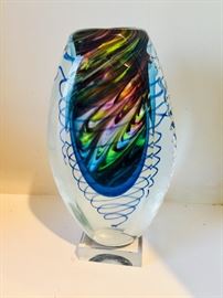 Gorgeous 2010 Murano vase