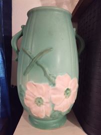 Weller "Wild Rose" vase