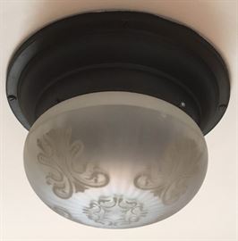 Light fixture